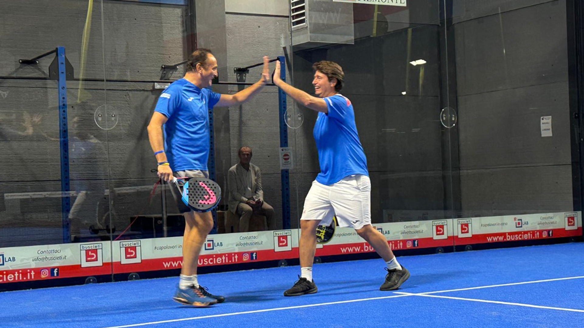 MEDIOLANUM PADEL CUP, LA VISITA DEL PRESIDENTE DELLA REGIONE ALBERTO CIRIO: “PALAVILLAGE SPAZIO VITALE PER SPORT E SOCIALITA’, ELEMENTO FONDANTE DEL PADEL. IL BOOM IN PIEMONTE? E’ UNO SPORT DIVERTENTE E IMMEDIATO CHE ANCHE IO PRATICO CON PASSIONE”